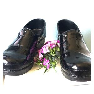 Black patent leather Sanita clogs size 36